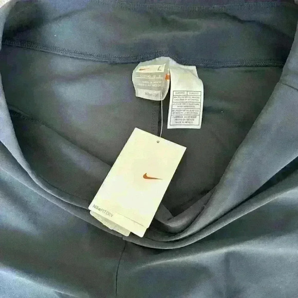 Nike Cropped  Leggings - Picture 2 of 4